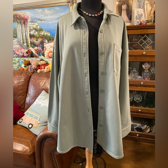 GAP Button up fleece lined Shirt Jacket🩵 - Picture 3 of 11